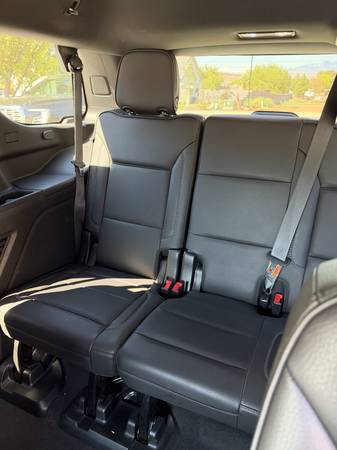 2021 GMC Yukon Denali 4x4 Automatic — photo 7