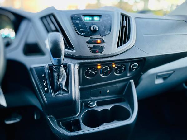2016 Ford Transit-350 Base — photo 11