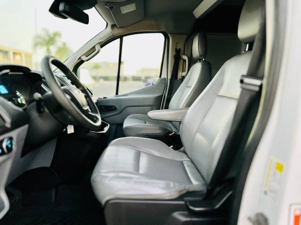 2016 Ford Transit-350 Base — photo 10