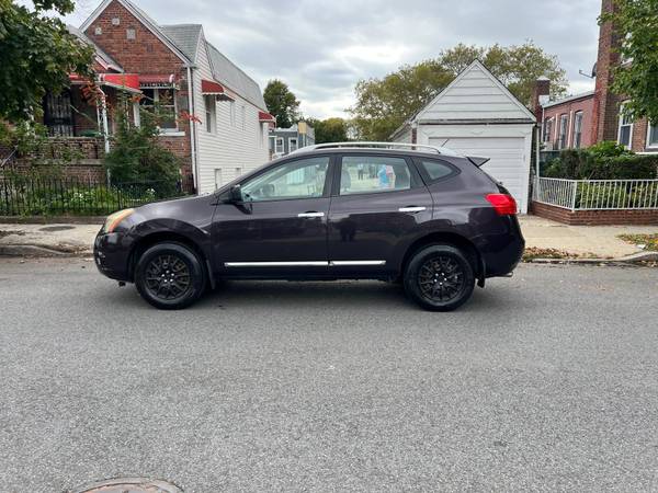 2015 Nissan Rogue Select S — photo 2