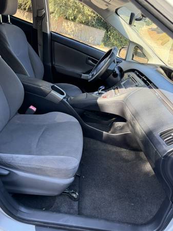 2012 Toyota Prius Two 5dr Hatchback CVT — photo 10