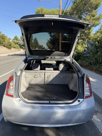 2012 Toyota Prius Two 5dr Hatchback CVT — photo 11