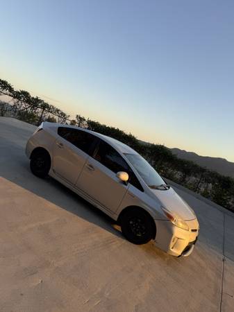 2012 Toyota Prius Two 5dr Hatchback CVT — photo 8