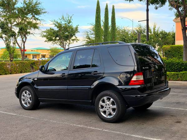 2000 Mercedes-Benz M-Class Base — photo 3