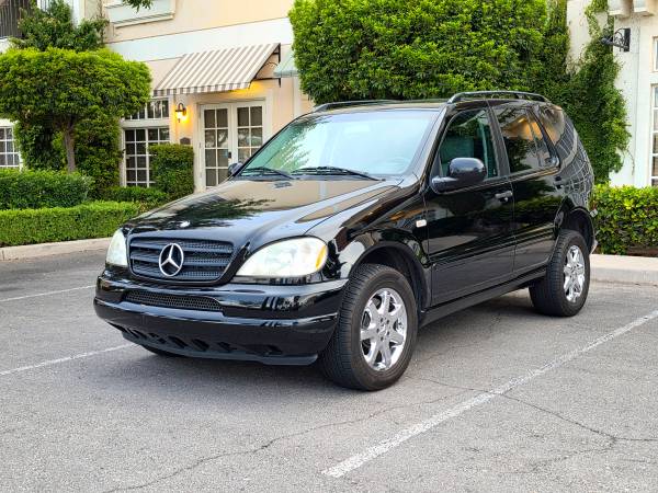 2000 Mercedes-Benz M-Class Base — photo 1