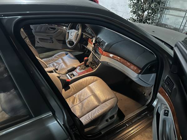 2003 BMW 530i Siver — photo 6