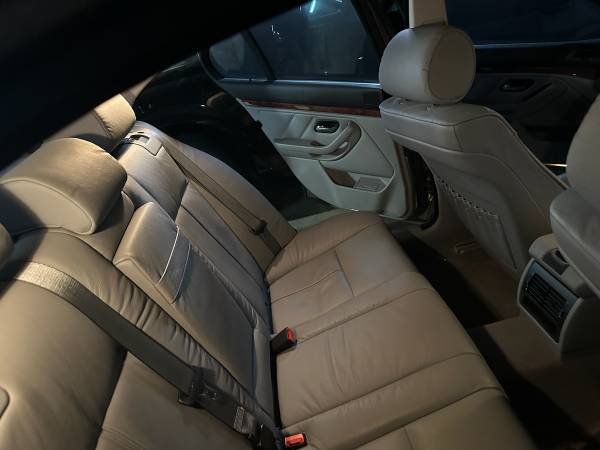 2003 BMW 530i Siver — photo 5