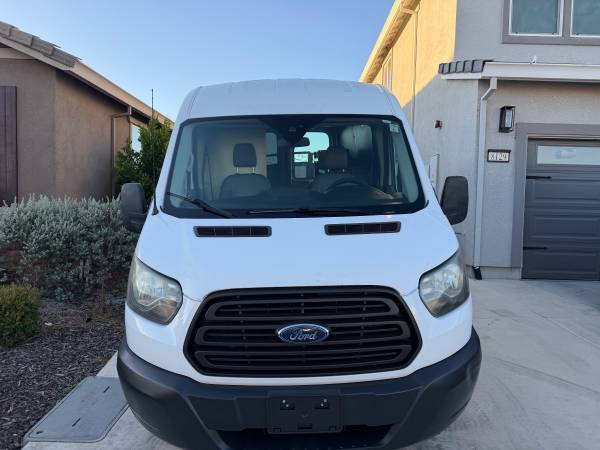 2016 Ford Transit-250 Base — photo 2