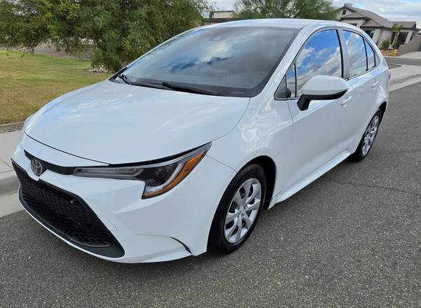 2021 Toyota Corolla SE — photo 2