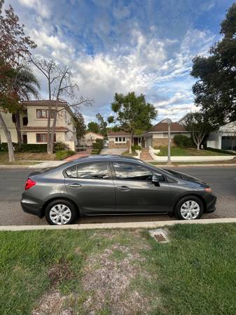 2012 Honda Civic LX 2dr Coupe Automatic — photo 5