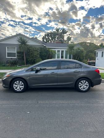2012 Honda Civic LX 2dr Coupe Automatic — photo 6