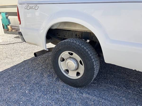 2005 Ford F 250 XL 4x4 SD Super Cab 142 in. WB Manual — photo 1