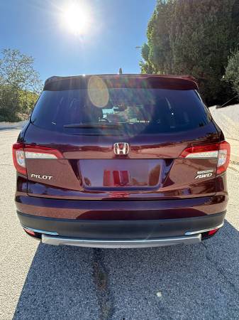 2019 Honda Pilot Touring 4dr Front-wheel Drive Automatic — photo 4
