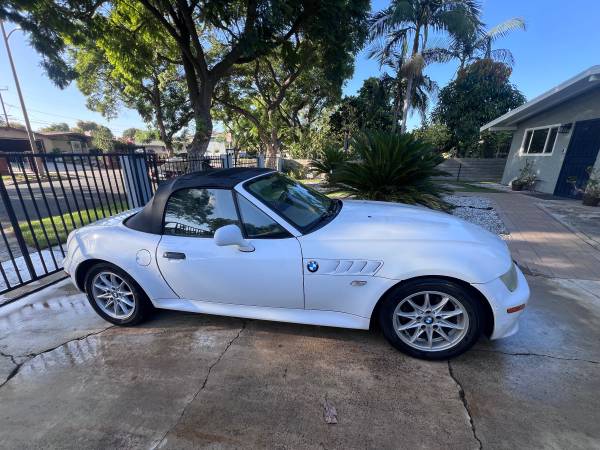 2000 BMW Z3 Convertable — photo 11