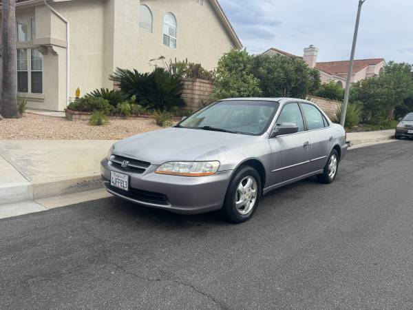 2000 Honda Accord 3.0 EX 2dr Coupe Automatic — photo 1
