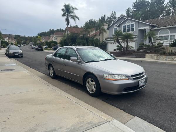 2000 Honda Accord 3.0 EX 2dr Coupe Automatic — photo 4