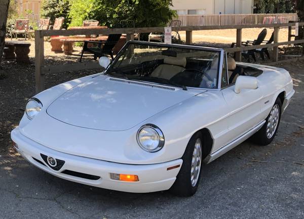 1991 Alfa Romeo Spider Veloce — photo 1