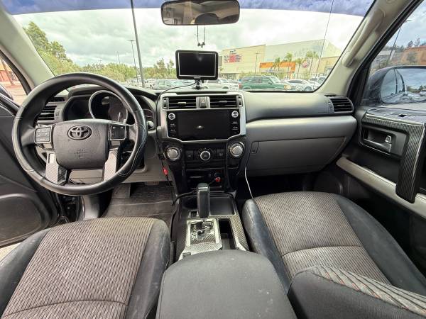 2011 Toyota 4runner SR5 V6 4dr 4x4 Automatic — photo 6