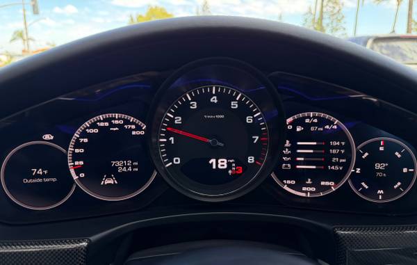 2017 Porsche Panamera Base — photo 5