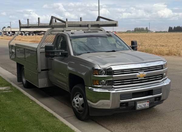 2016 Chevrolet Silverado 3500hd WT — photo 1