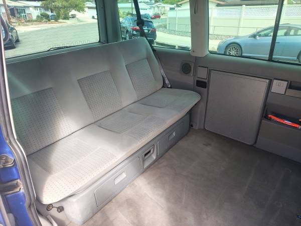 2003 Volkswagen Eurovan MV Passenger Van Automatic — photo 11