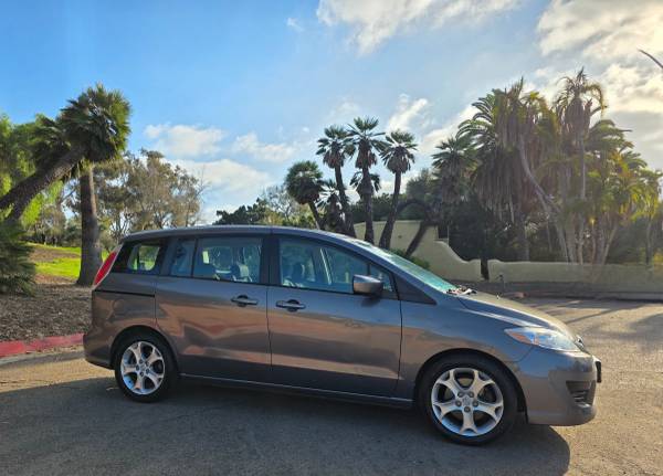2010 Mazda Mazda5 Sport — photo 5