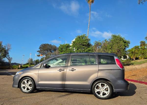 2010 Mazda Mazda5 Sport — photo 7
