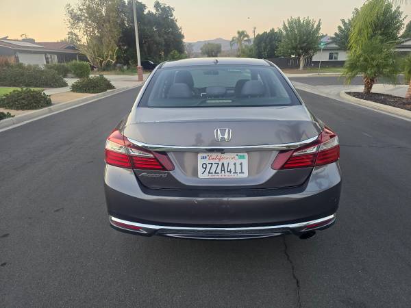 2017 Honda Accord EX-L V6 4dr Sedan Automatic — photo 8
