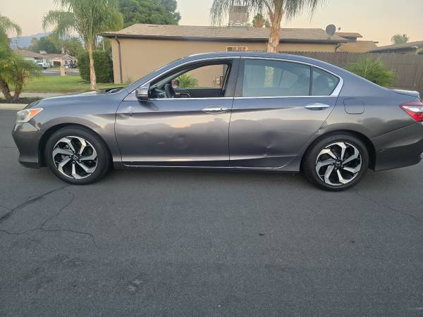 2017 Honda Accord EX-L V6 4dr Sedan Automatic — photo 7