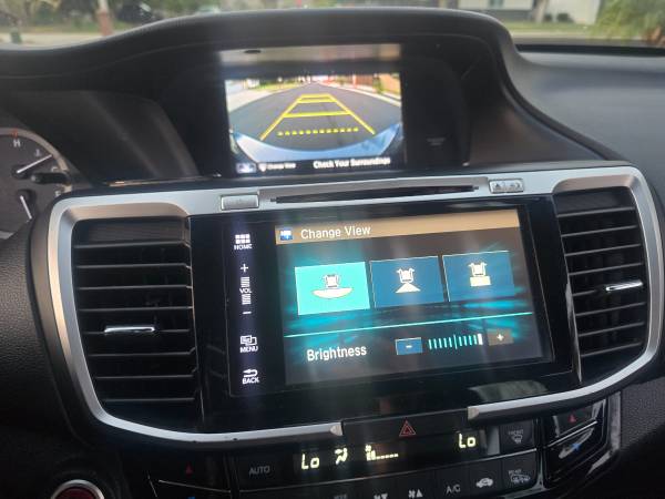 2017 Honda Accord EX-L V6 4dr Sedan Automatic — photo 11