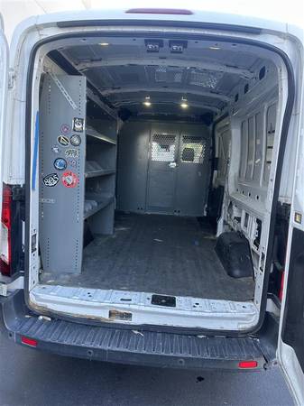 2017 Ford Transit 250 Base Low Roof Cargo Van 129.9 in. WB Automatic — photo 10