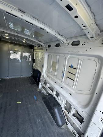 2017 Ford Transit 250 Base Low Roof Cargo Van 129.9 in. WB Automatic — photo 2