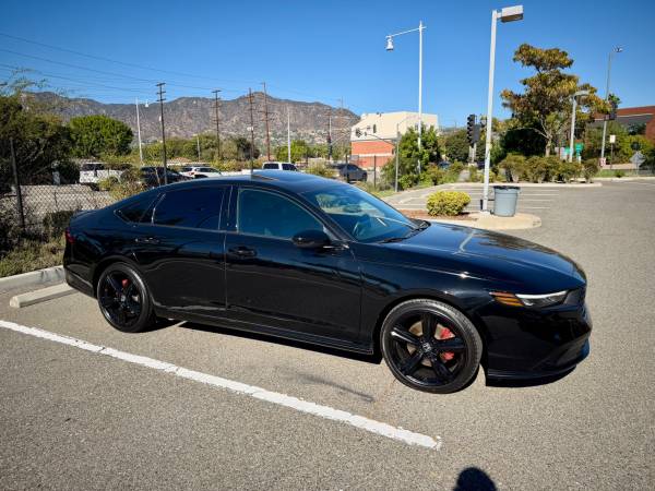 2025 Honda Accord Hybrid Sport-L — photo 4
