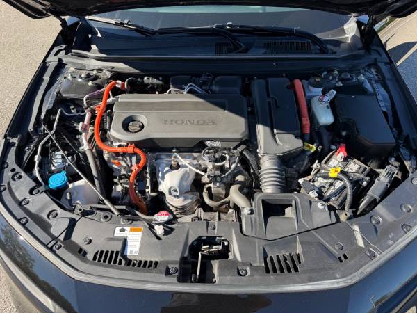 2025 Honda Accord Hybrid Sport-L — photo 10