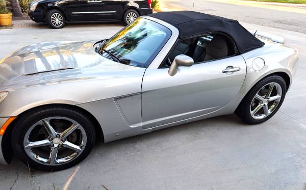 2008 Saturn SKY Base 2dr Convertible Manual — photo 6