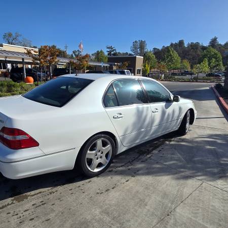 2005 Lexus LS 430 Base 4dr Sedan Automatic — photo 2