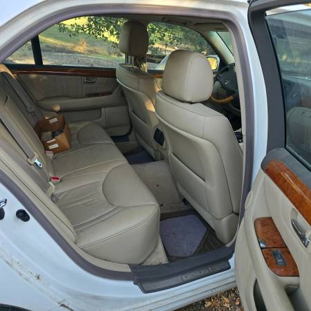 2005 Lexus LS 430 Base 4dr Sedan Automatic — photo 6