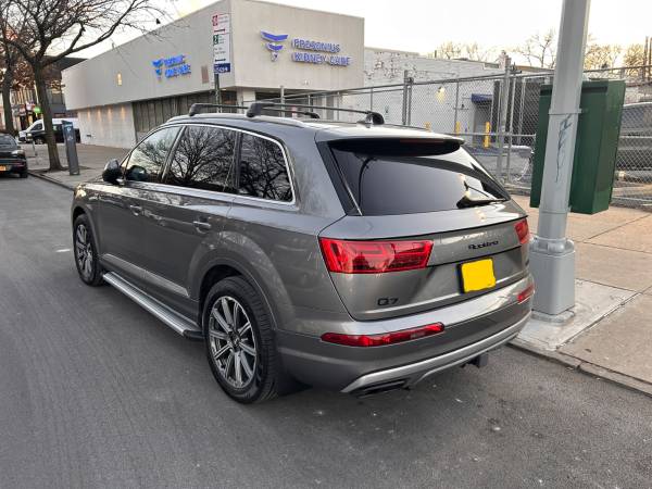 2017 Audi Q7 Prestige — photo 2