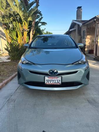 2017 Toyota Prius Two Eco — photo 3