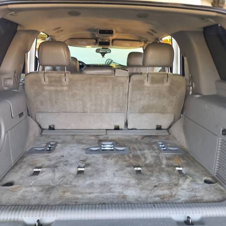 2006 Chevrolet Tahoe LS 4x2 Automatic — photo 12