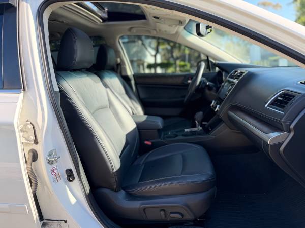 2018 Subaru Outback 2.5i Limited — photo 12