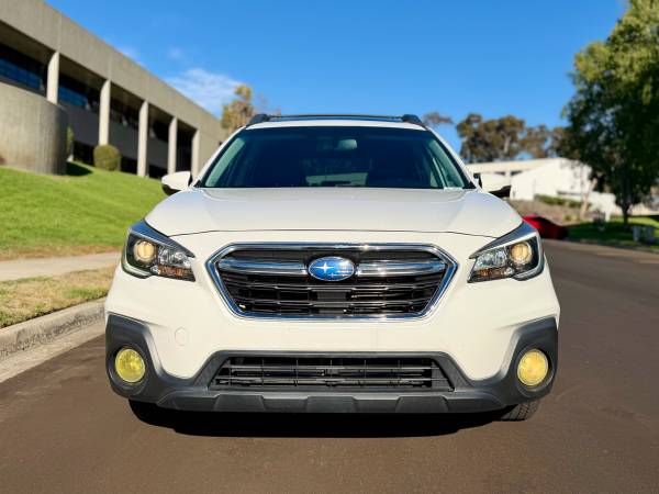 2018 Subaru Outback 2.5i Limited — photo 3