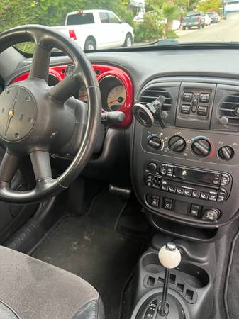 2003 Chrysler PT Cruiser Base — photo 11