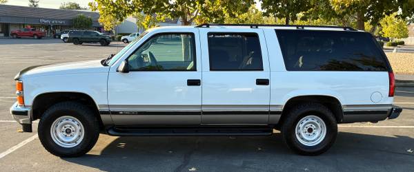 1999 Chevrolet Suburban 1500 LS 4dr 4x2 Automatic — photo 6