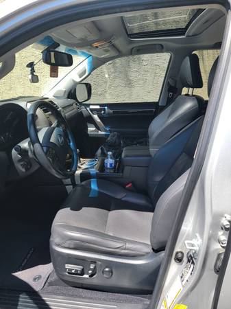 2015 Lexus GX 460 Base 4dr 4x4 Automatic — photo 9