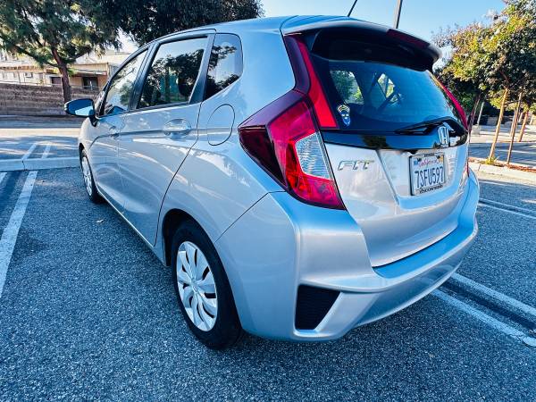 2016 Honda FIT EX 4dr Hatchback CVT — photo 5