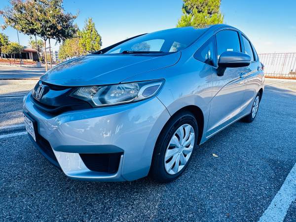 2016 Honda FIT EX 4dr Hatchback CVT — photo 4