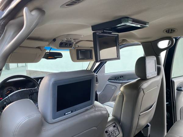 2003 Chevrolet Tahoe LT 4x4 Automatic — photo 12