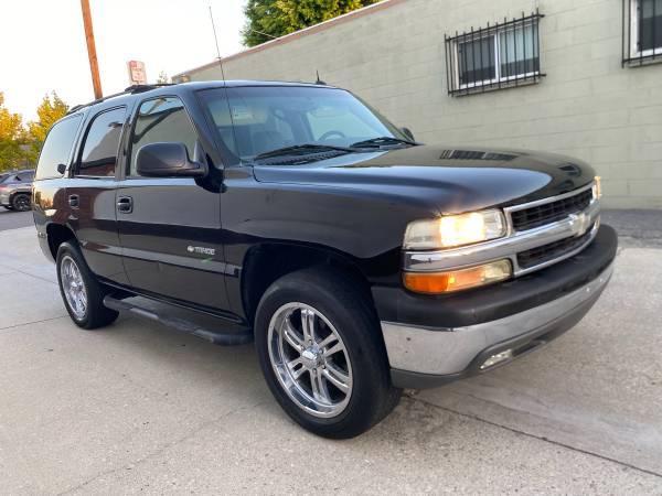 2003 Chevrolet Tahoe LT 4x4 Automatic — photo 2