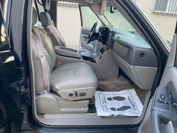 2003 Chevrolet Tahoe LT 4x4 Automatic — photo 8